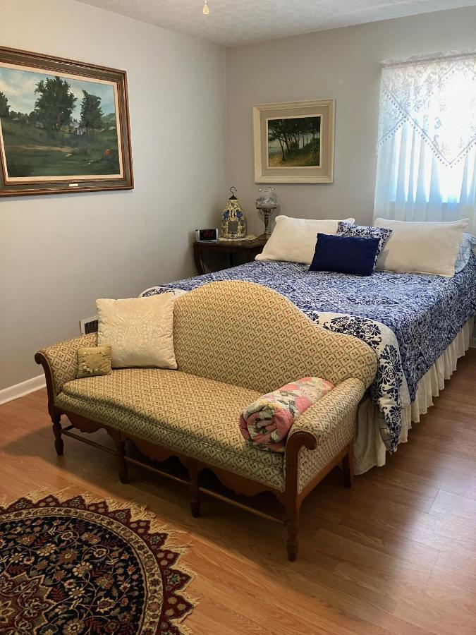 Bed and Breakfast The Ashe Farm Marshall Экстерьер фото