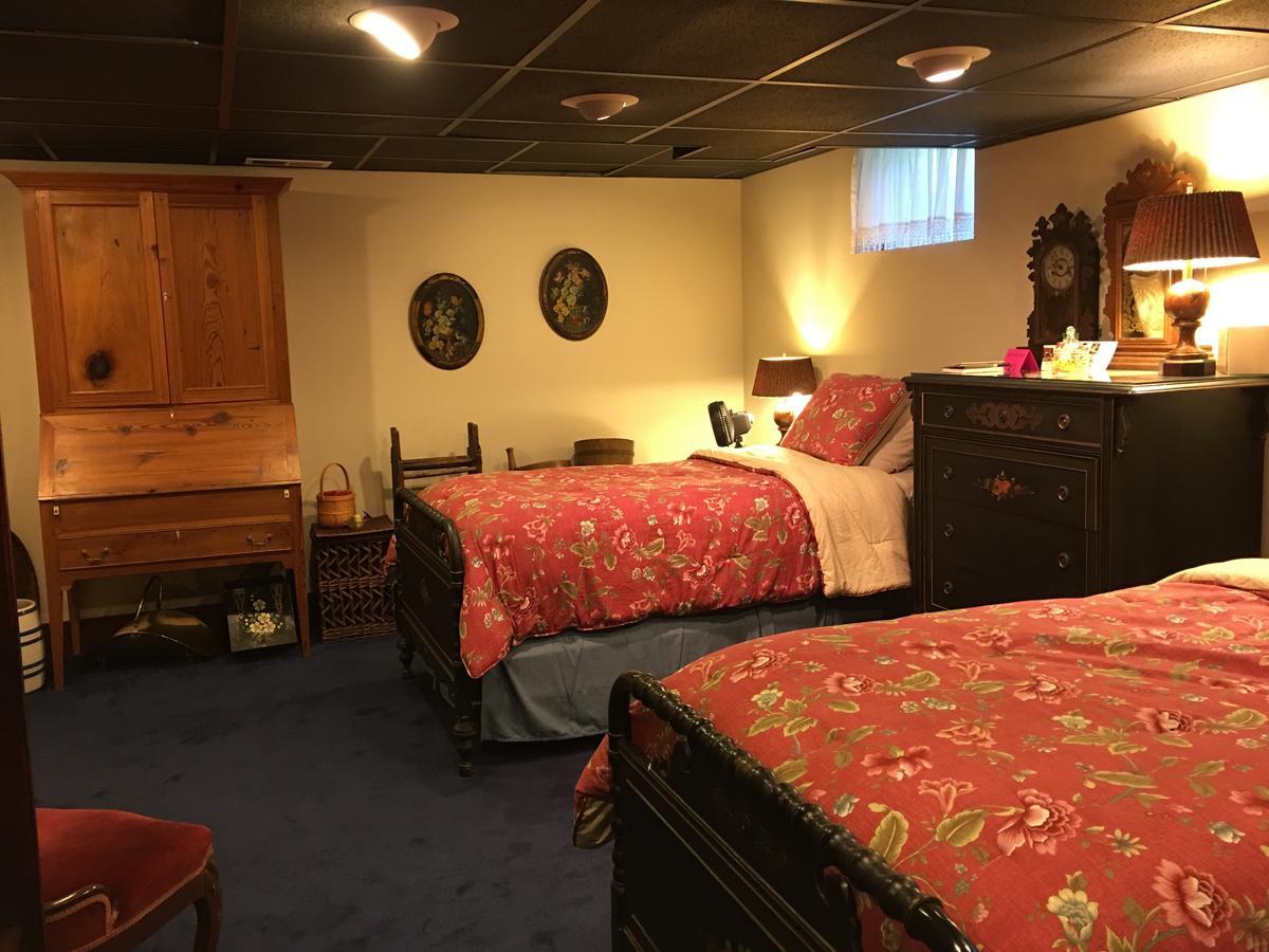 Bed and Breakfast The Ashe Farm Marshall Экстерьер фото