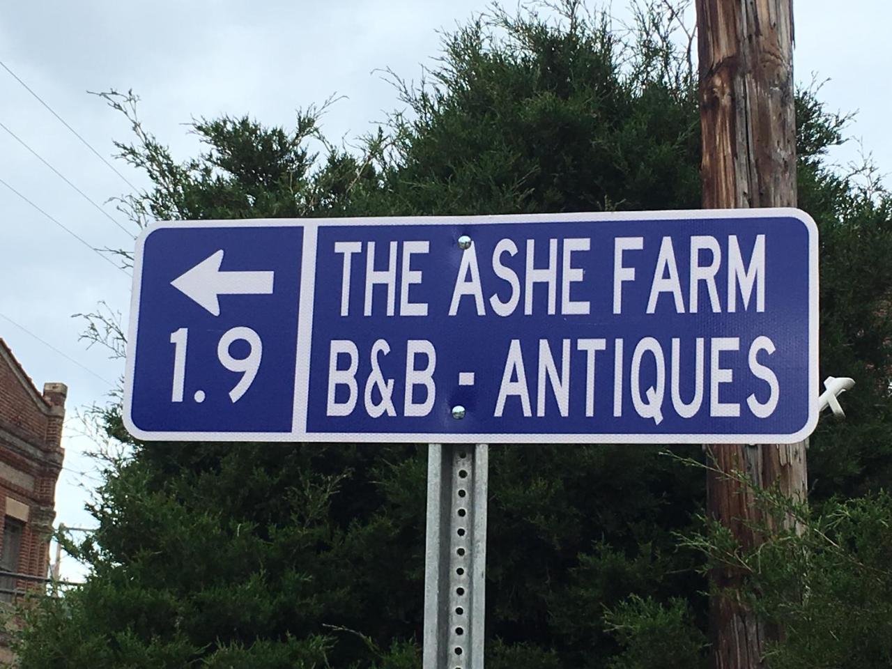 Bed and Breakfast The Ashe Farm Marshall Экстерьер фото